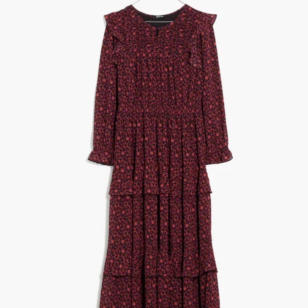 NWT Madewell Georgette Tiered
Ruffle Midi Dress in Orchard
Floral